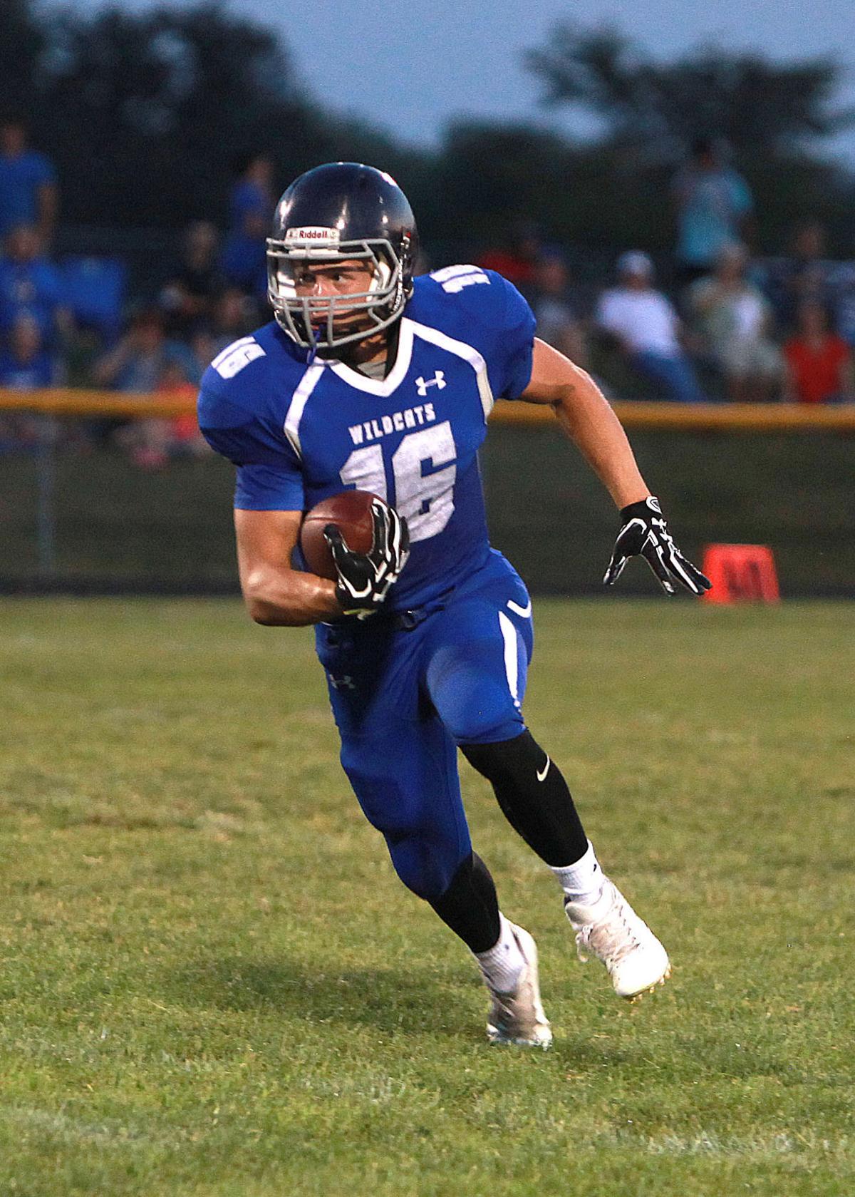 LM football bottles up Mena, defeats Columbus 308 High School