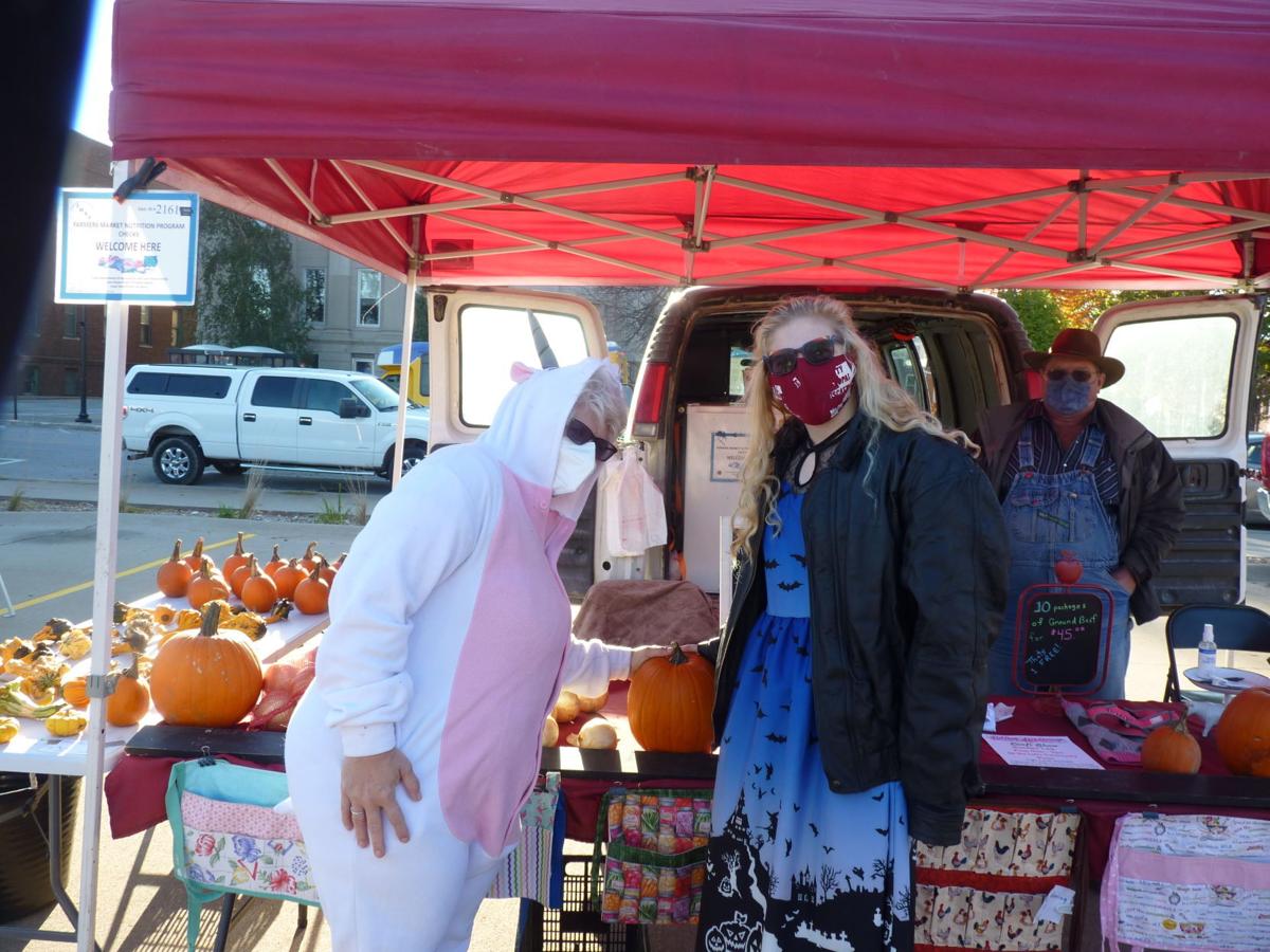 Farmers market season to end with a bang