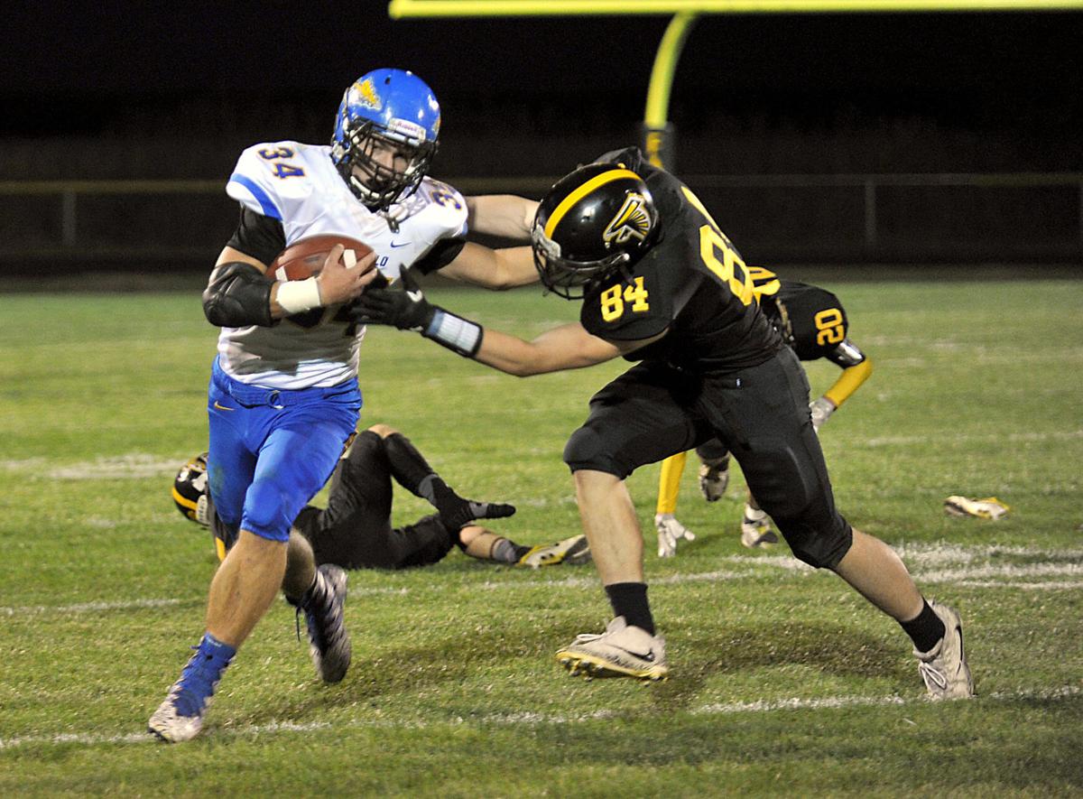 Pforts Carries Wapello Past Louisa Muscatine High School Sports