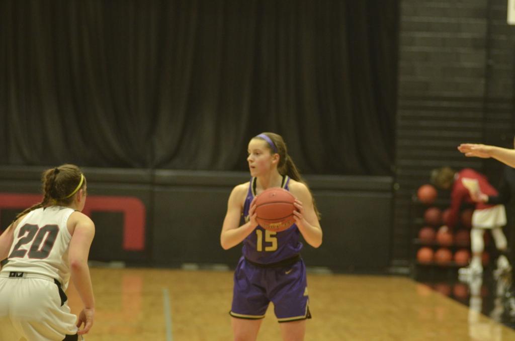 Muskie Girls Control Clinton For Win Sports Muscatinejournal Com
