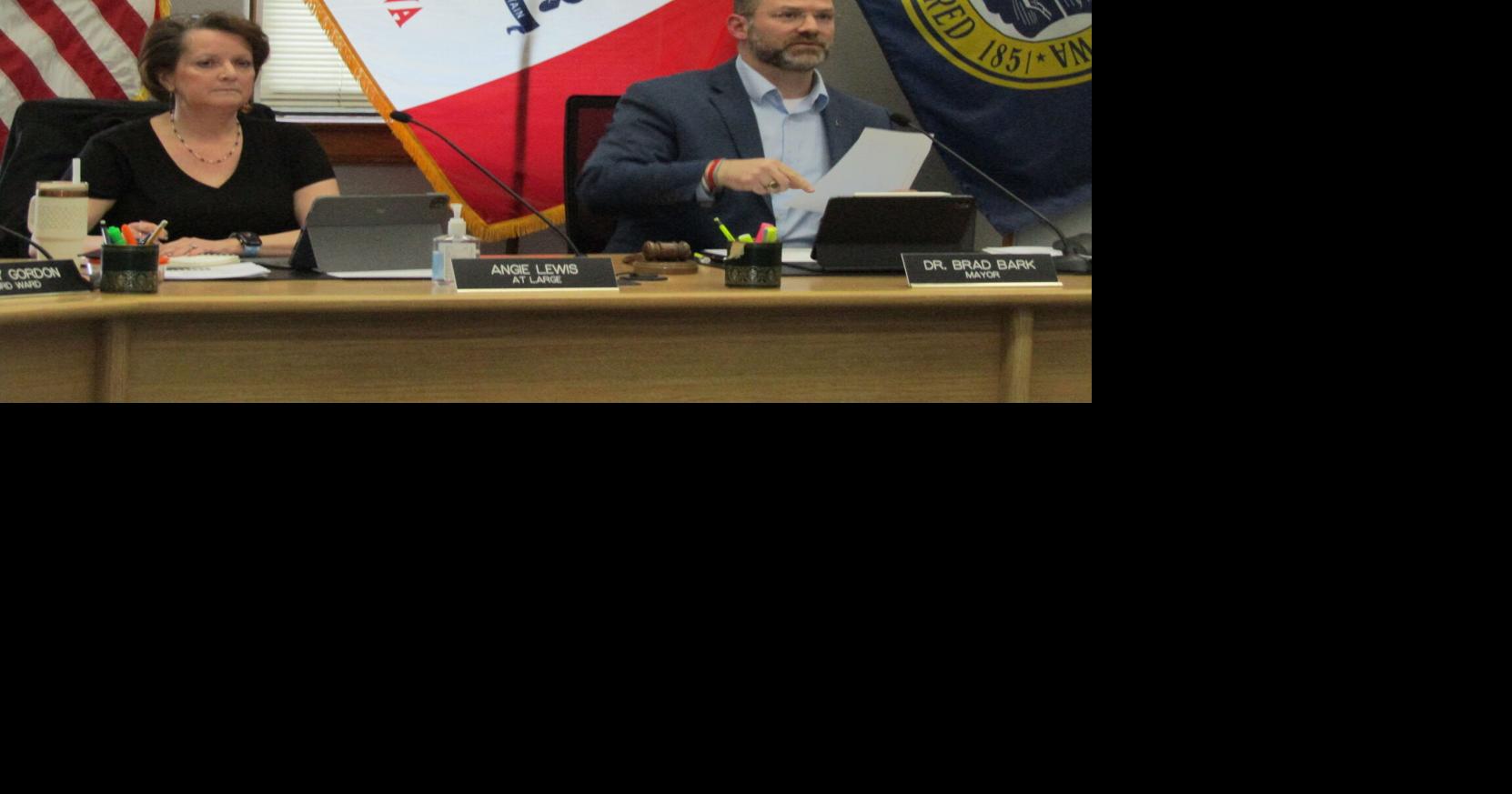 Public reacts to tax rate increase; two council member say they'll vote ...