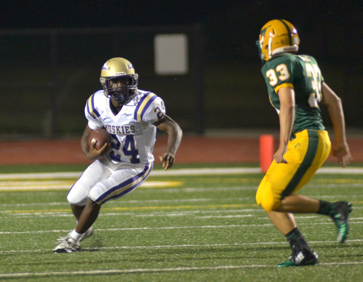 Lightning Delays Postpone Muscatine S Opener At Hempstead High