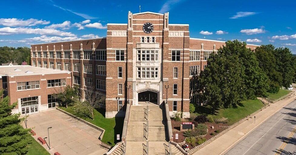 Black schoolteacher sues Iowa district over students' racist behavior - Vimarsana News