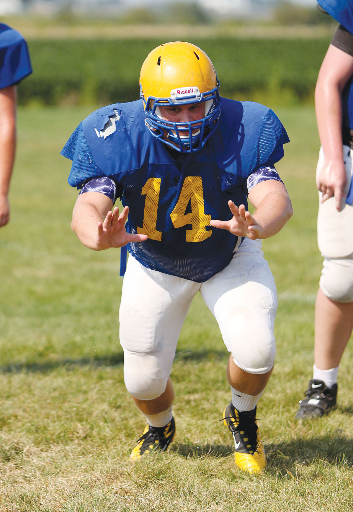 Prep football Durant banks on veterans up front to pave the way High