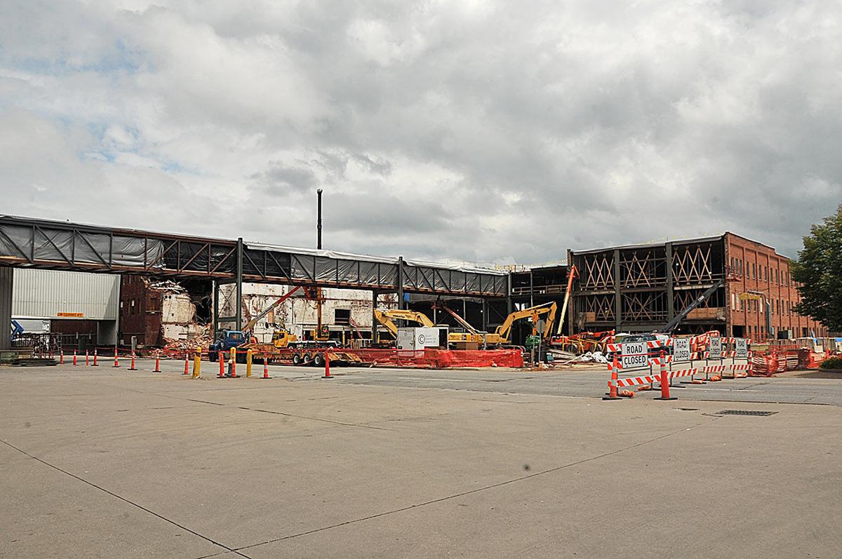 East Second Street closes for HNI construction Muscatine