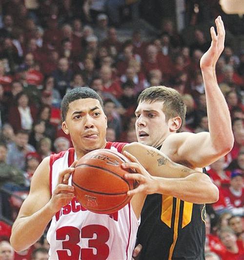 College Basketball Wisconsin Pummels Iowa Sends Hawks To 20th Defeat College Muscatinejournal Com