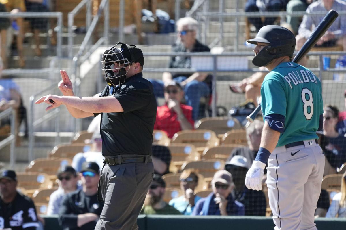 MLB world reacts to horrible strike call leading to wild ejection