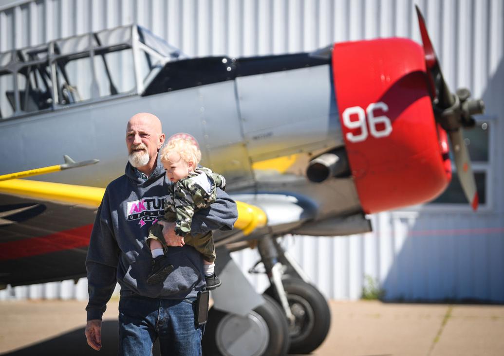 Photos Carver Aero and the EAA Chapter 75 QuadCities event for kids