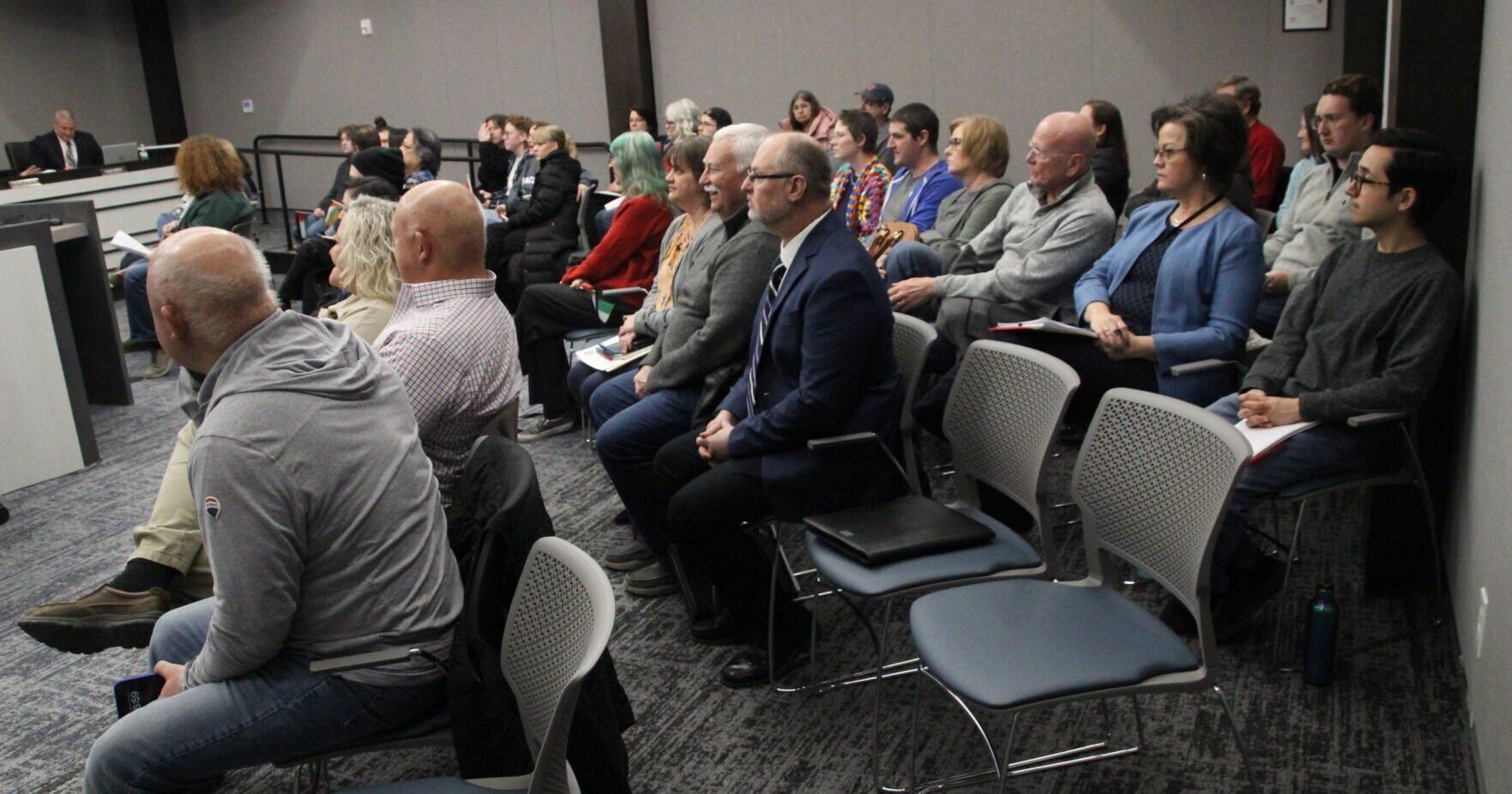 Cedar Falls council hears again from cease-fire advocates - Vimarsana News