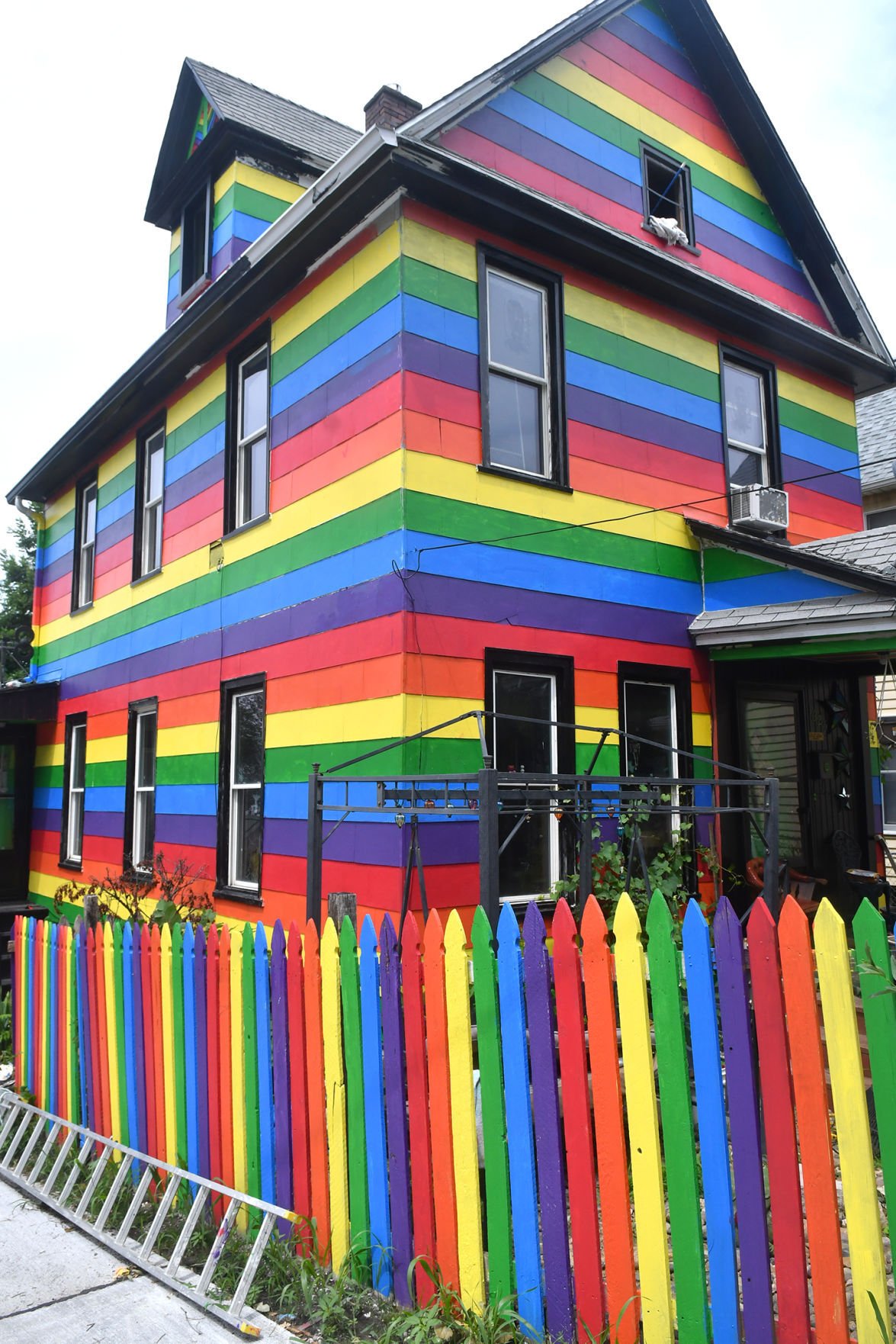 The Rainbow House gets to stay colorful. Moline officials have