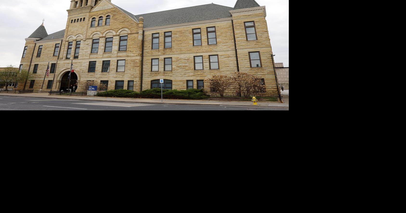 Davenport to vote on attorney's settlement next week