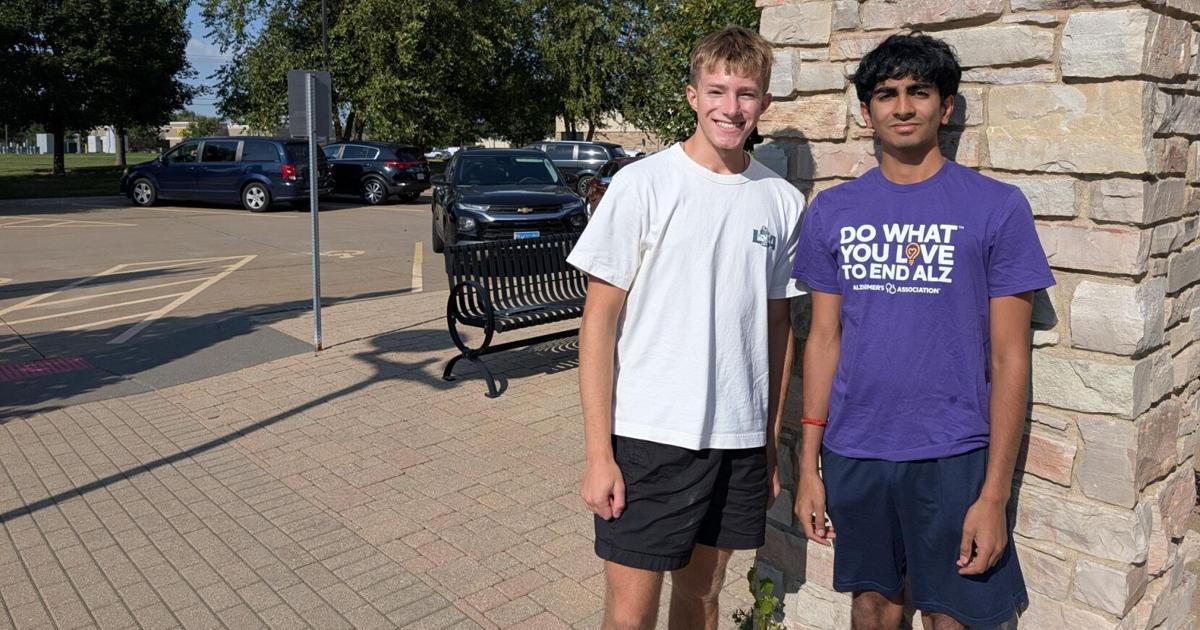 Pleasant Valley students rally community around those facing dementia