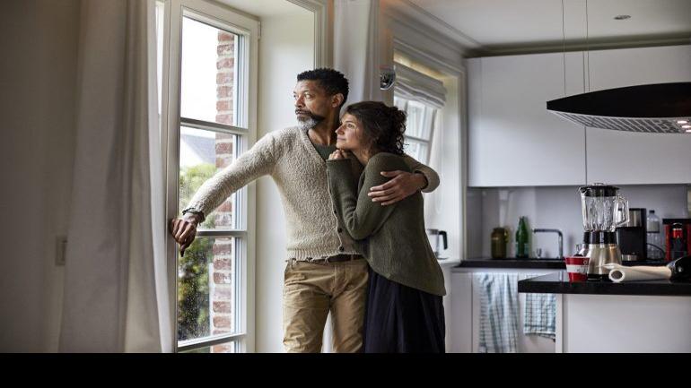 4 Clever Insurance Moves to Make for Hurricane Period | Dwelling & Yard