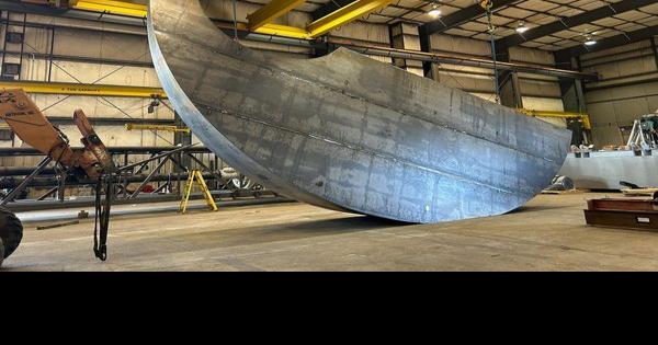 Sculpture for Muscatine riverfront nears completion