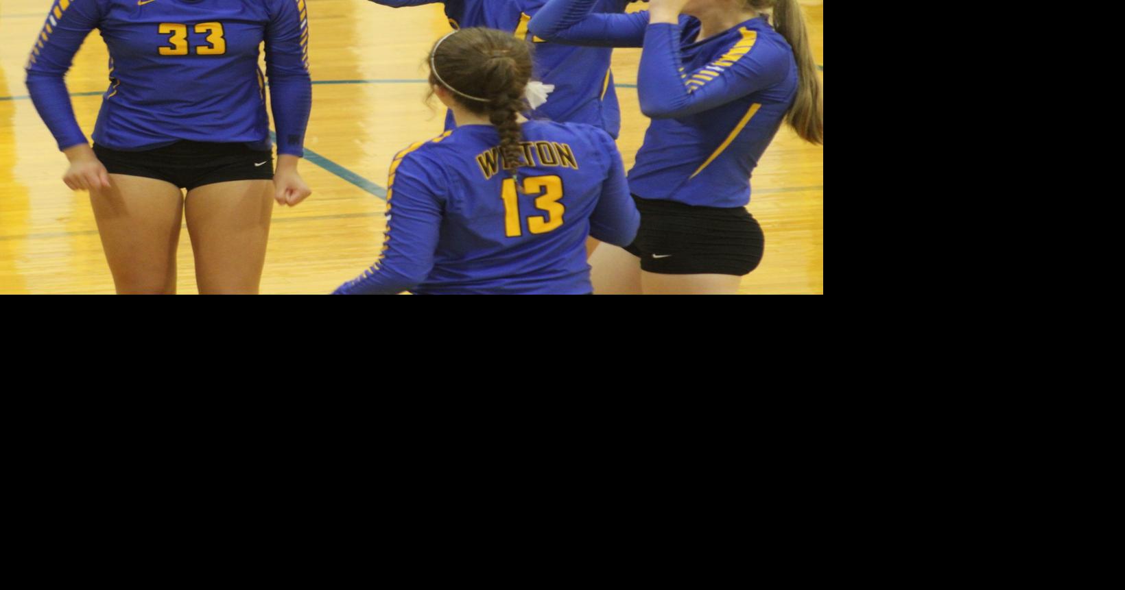 Wilton volleyball sweeps home tourney, keeps perfect season alive