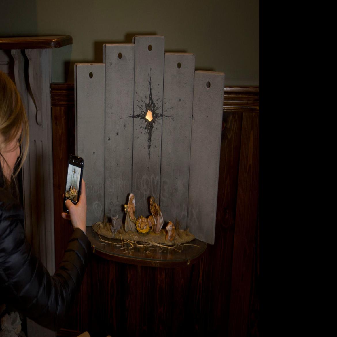 Artist Banksy Critiques Israel With Modified Nativity
