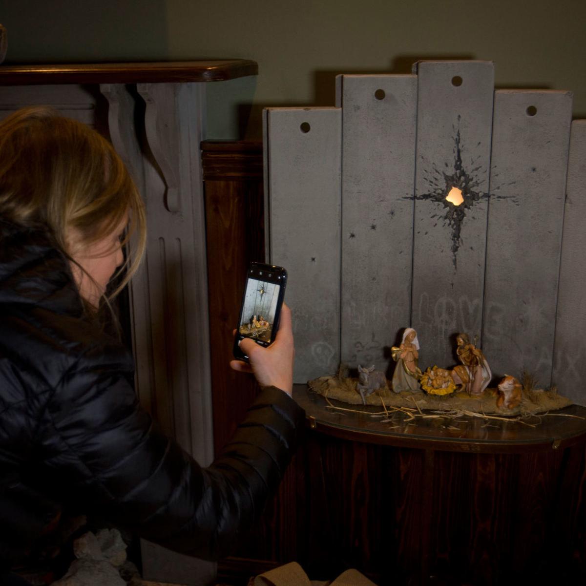 Artist Banksy Critiques Israel With Modified Nativity