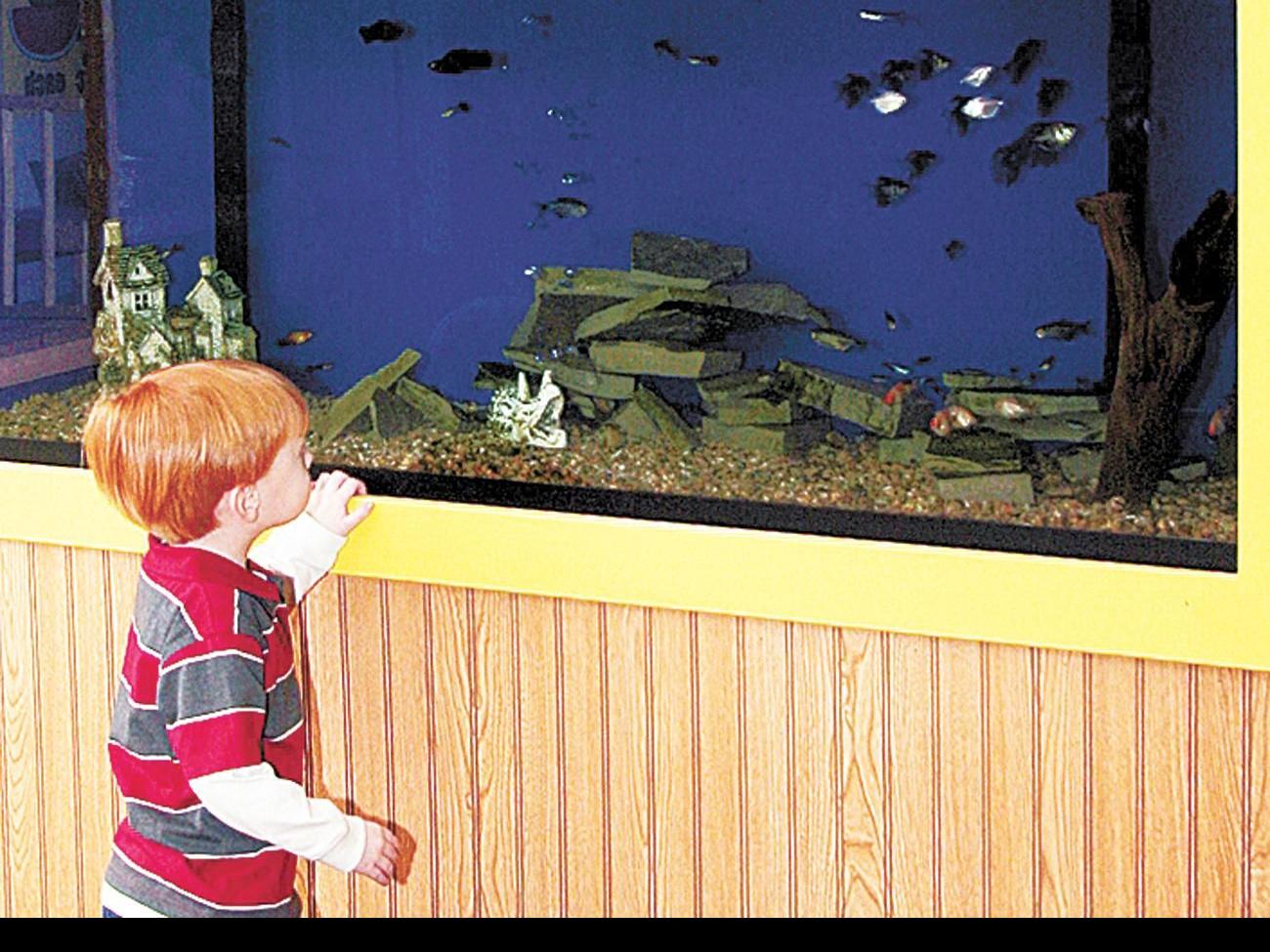 Kids Go To Town At Muscatine Church Where A Miniature Village Has