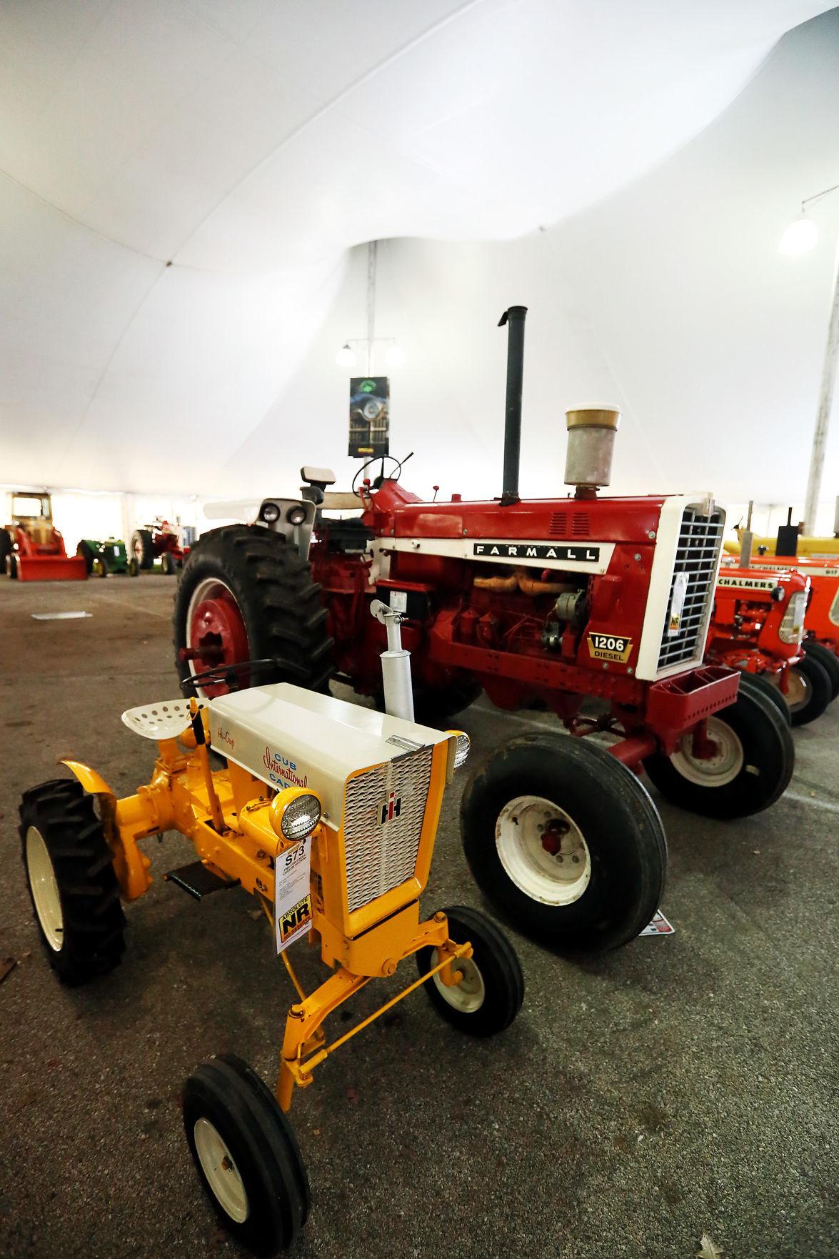 PHOTOS Mecum Auctions’ Gone Farmin’ sale