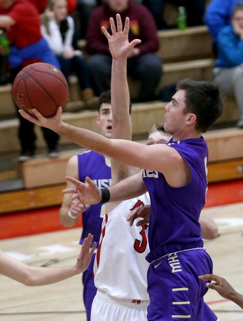 010518-West-Musc-boys-bball-009