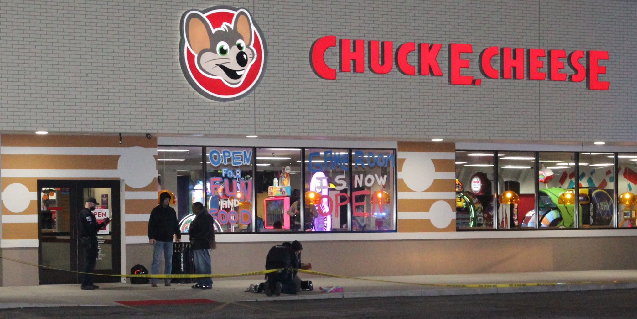 Davenport Police Investigate Deadly Shooting At Chuck E. Cheese | Local ...