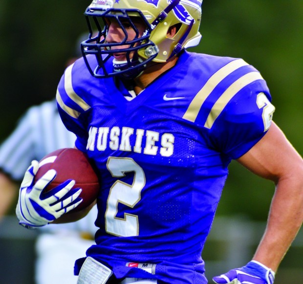 Successful home debut: Muscatine trounces Davenport North, moves to 2-0 | Muscatine, Iowa News