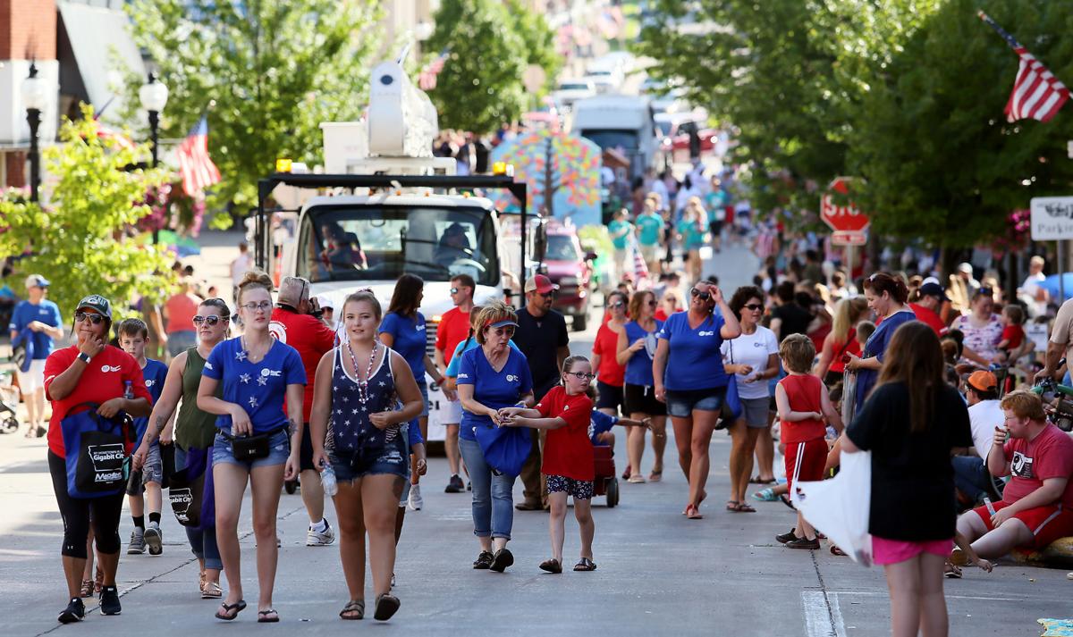 Muscatine Chamber & Commerce seeks floats for 2022 Fourth of July parade