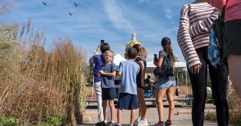Warm October day draws Iowans to America's Harvest Festival