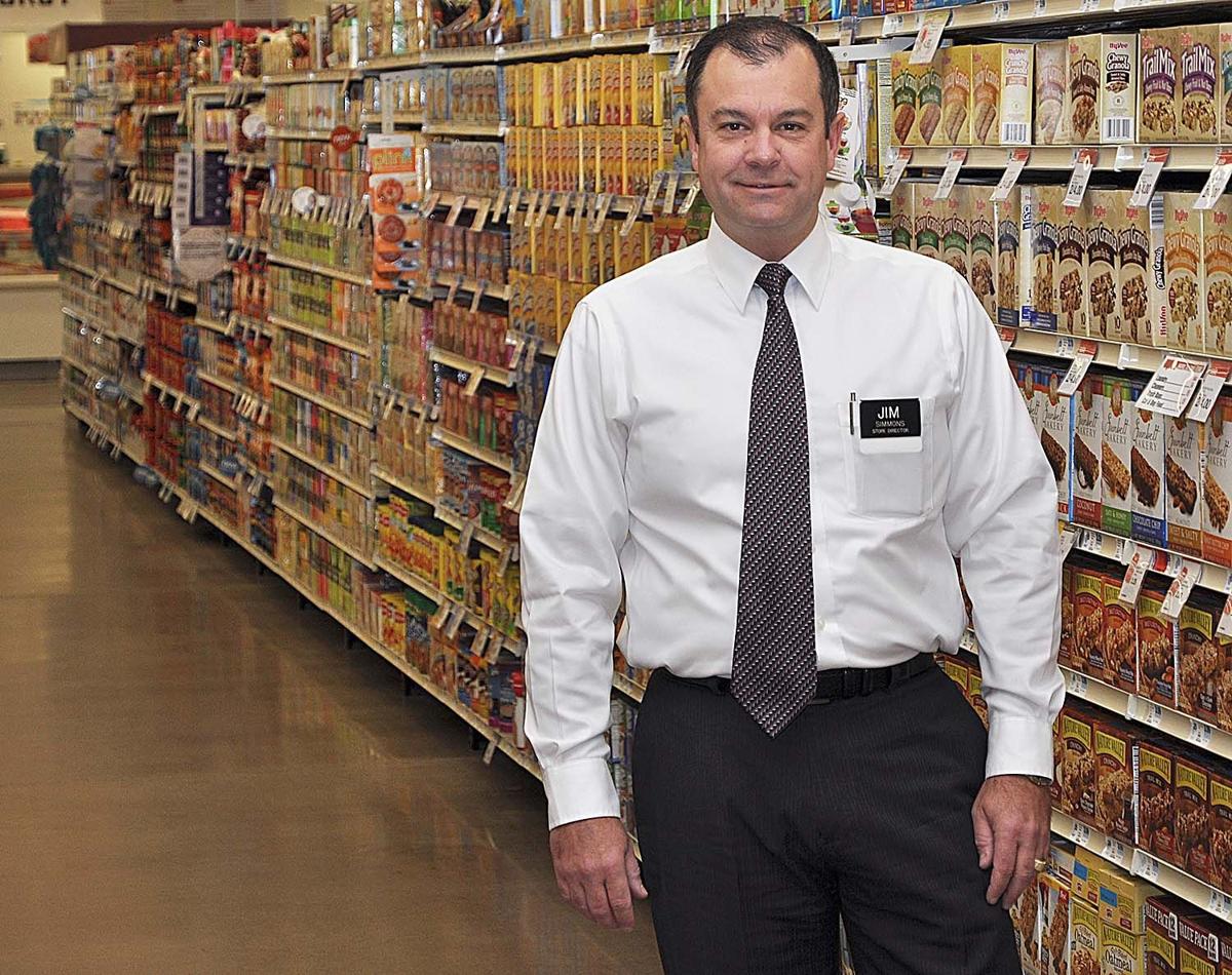 a-new-store-but-a-familiar-mission-hy-vee-s-new-manager-is-focused