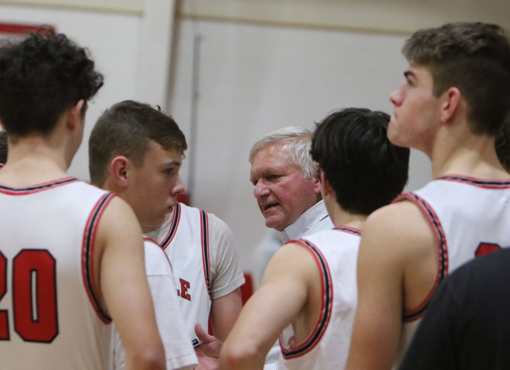 Hall of Fame Coach Gary Hendrix Retires, Leaves Promising Team Behind
