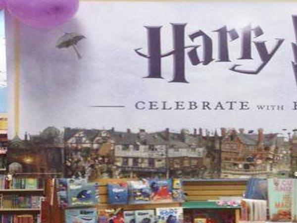 Barnes And Noble Wants Locals To Relive The Magic Of Harry Potter News Muskogeephoenix Com