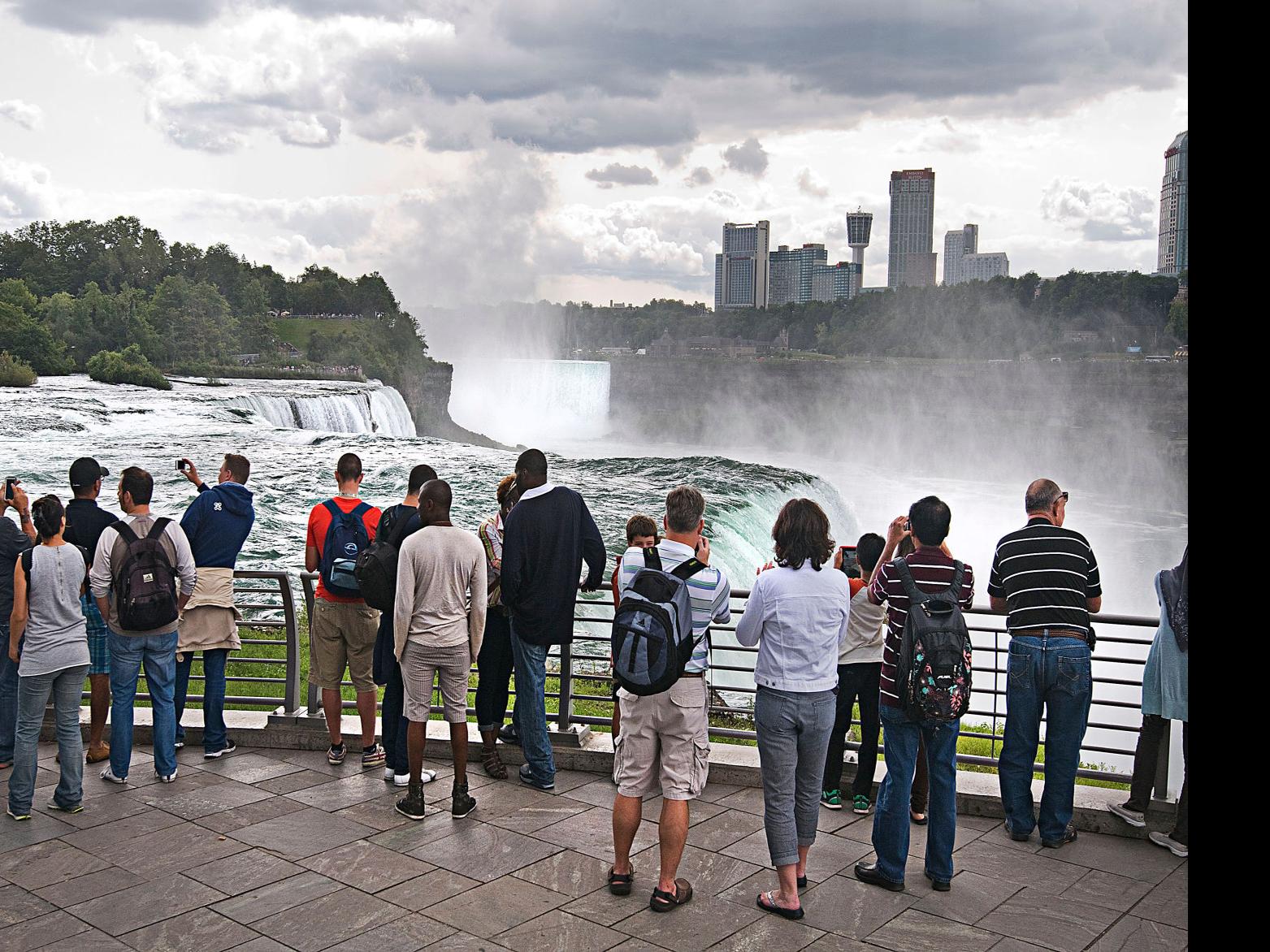 Niagara Falls tourist struck, injured by falling trash can | Don't Miss  This | muskogeephoenix.com