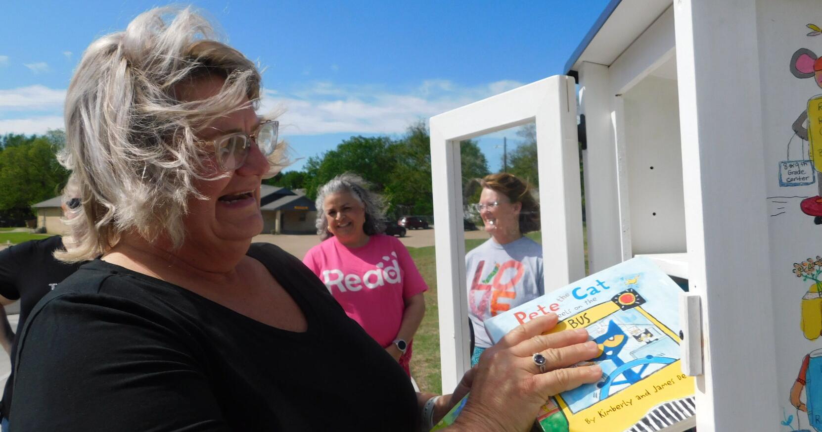 MPS librarians seek to spread libraries through neighborhoods - Vimarsana News
