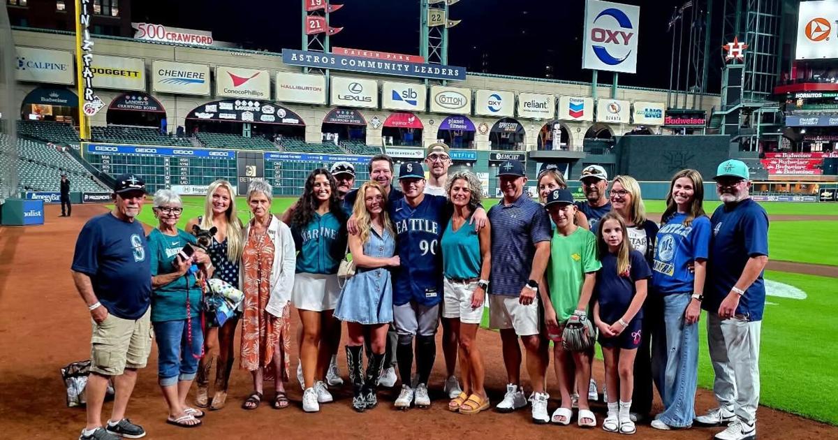 Oktaha baseball standout makes Seattle Mariners debut in Houston