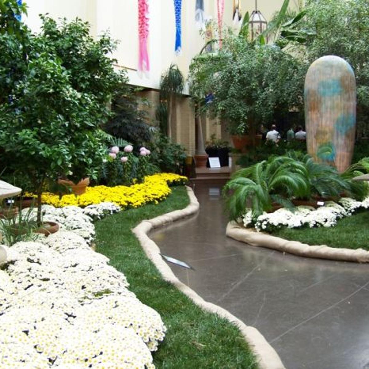 Lauritzen Gardens Always In Season Lifestyles Muskogeephoenix Com