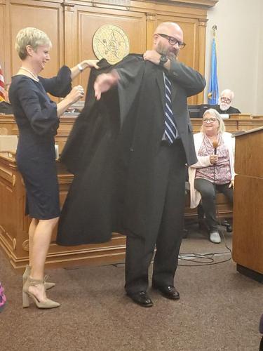 King sworn in as district judge News muskogeephoenix com King sworn in as district judge News muskogeephoenix com