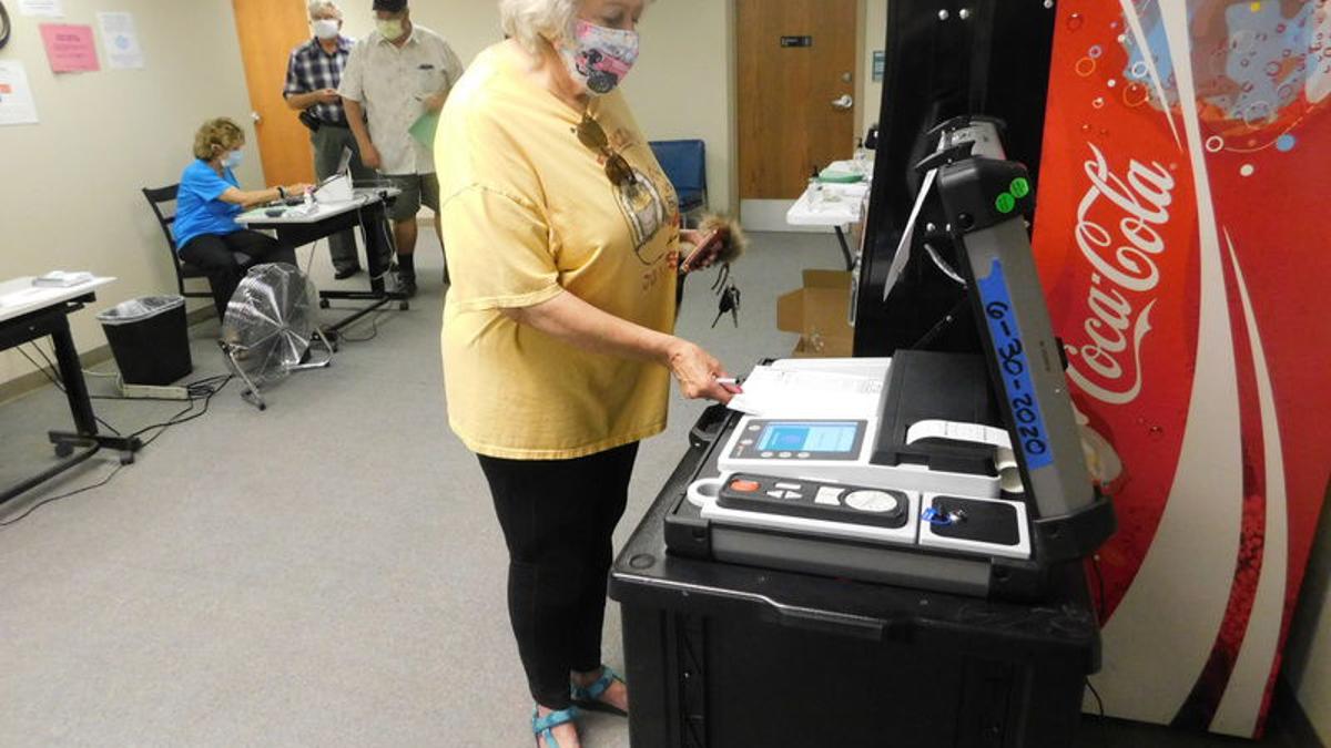 Polling Precincts Implement Cdc Guidlines News Muskogeephoenix Com