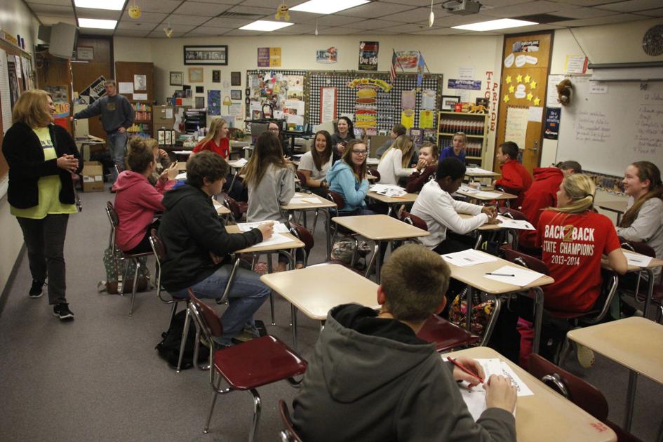 OUTLOOK — Fort Gibson Schools seek to connect students to technology