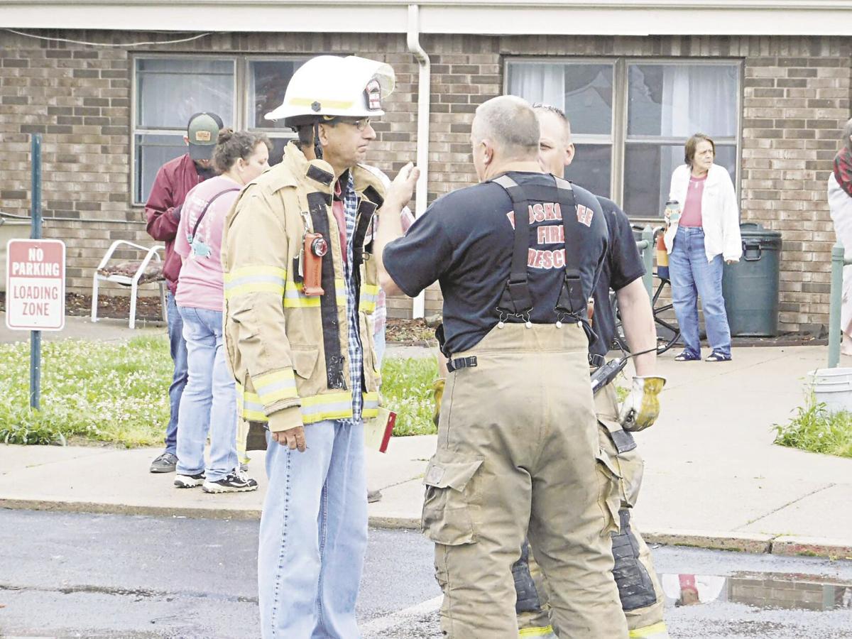 Paramedic saves woman from fire at Greenleaf Apartments News