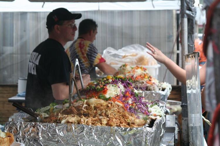 Vendors flock to Fin and Feather Fall Festival