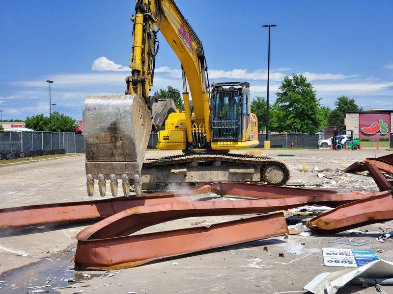 Kiosk Razed Prepped For Rebuild News Muskogeephoenix