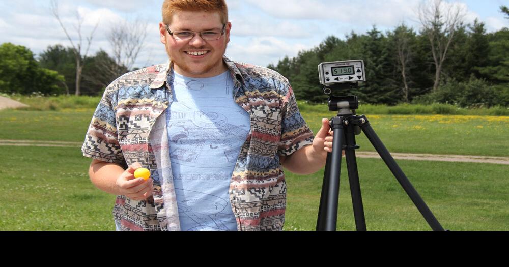 Recordbreaking pingpong ball fired in Bracebridge