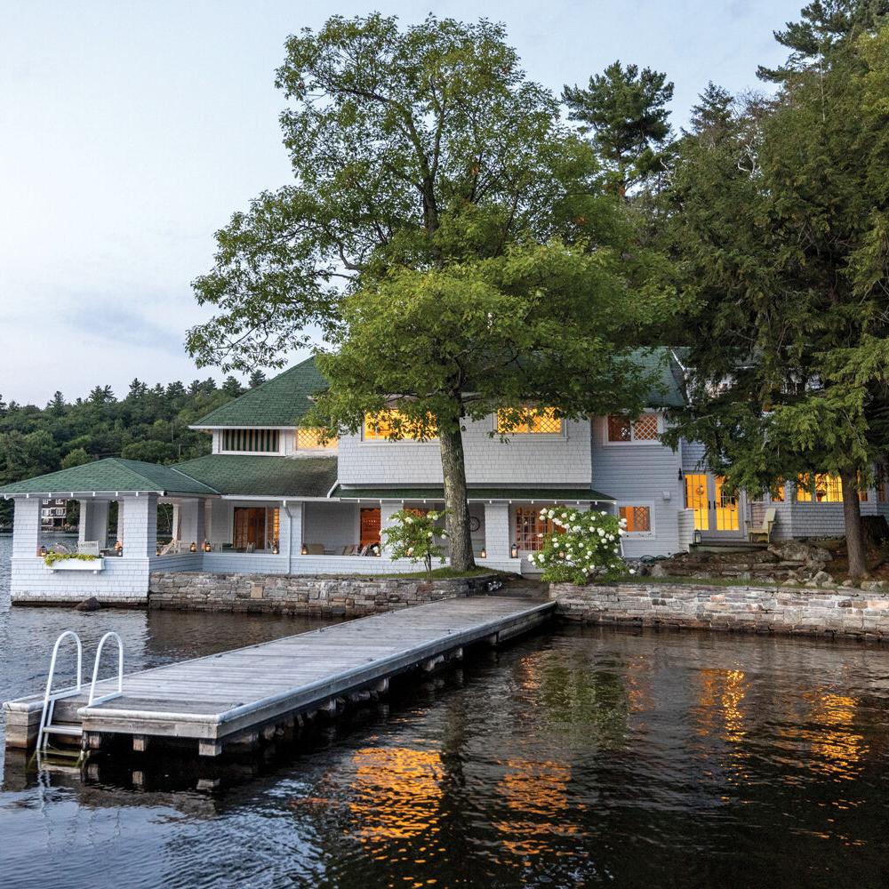 Lakeside cottage celebrates the past and present on Lake Muskoka's Fairholm  Island