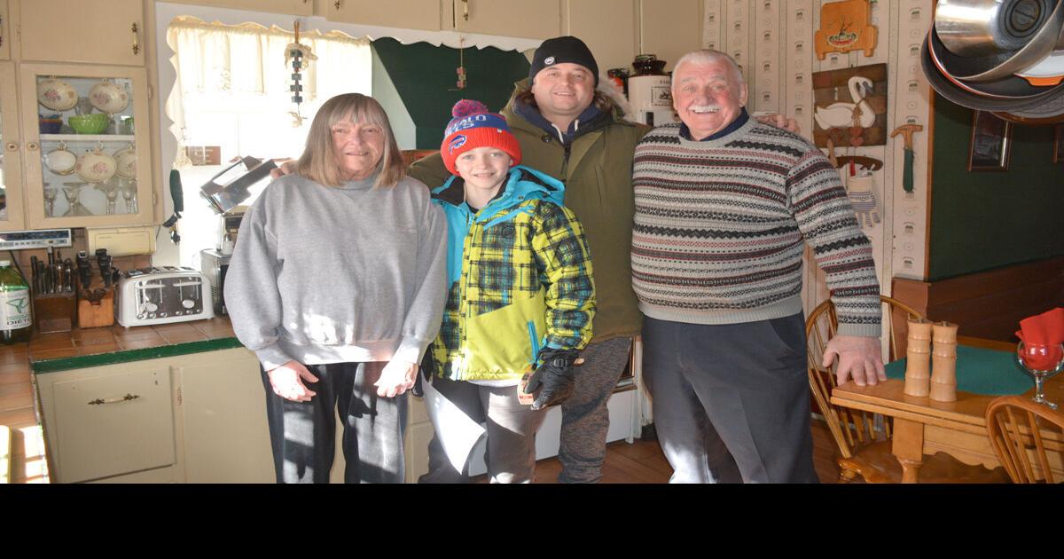 lone-pine-gas-station-gets-reprieve