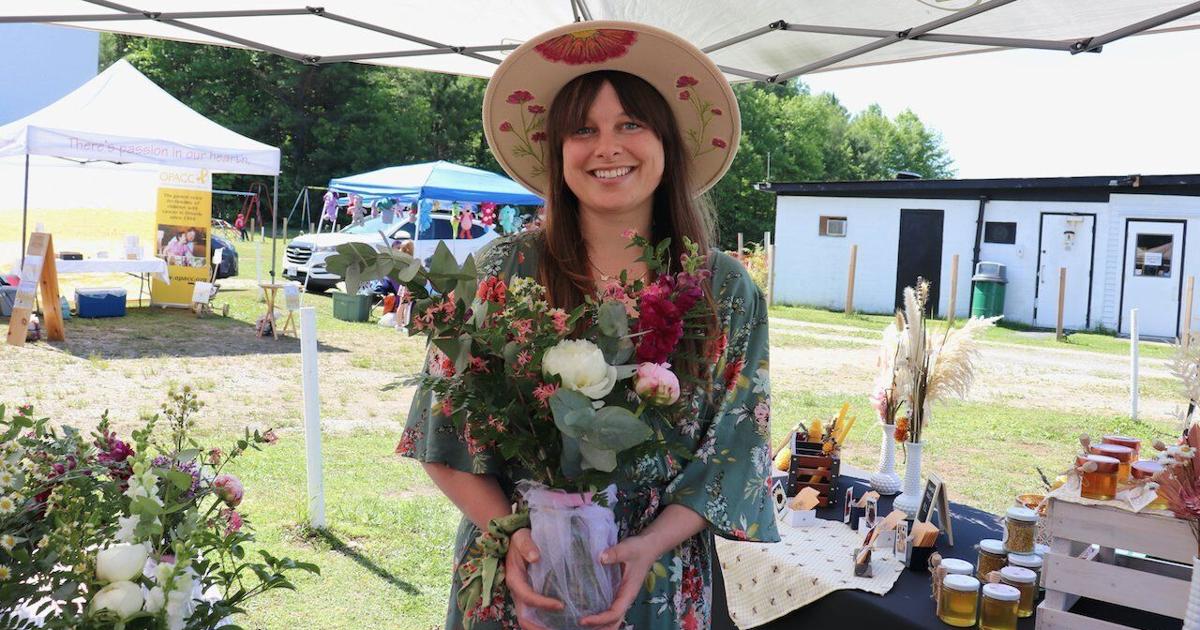 Muskoka Drive In IN PHOTOS: Gravenhurst Community Market launches 2nd season at Muskoka ...