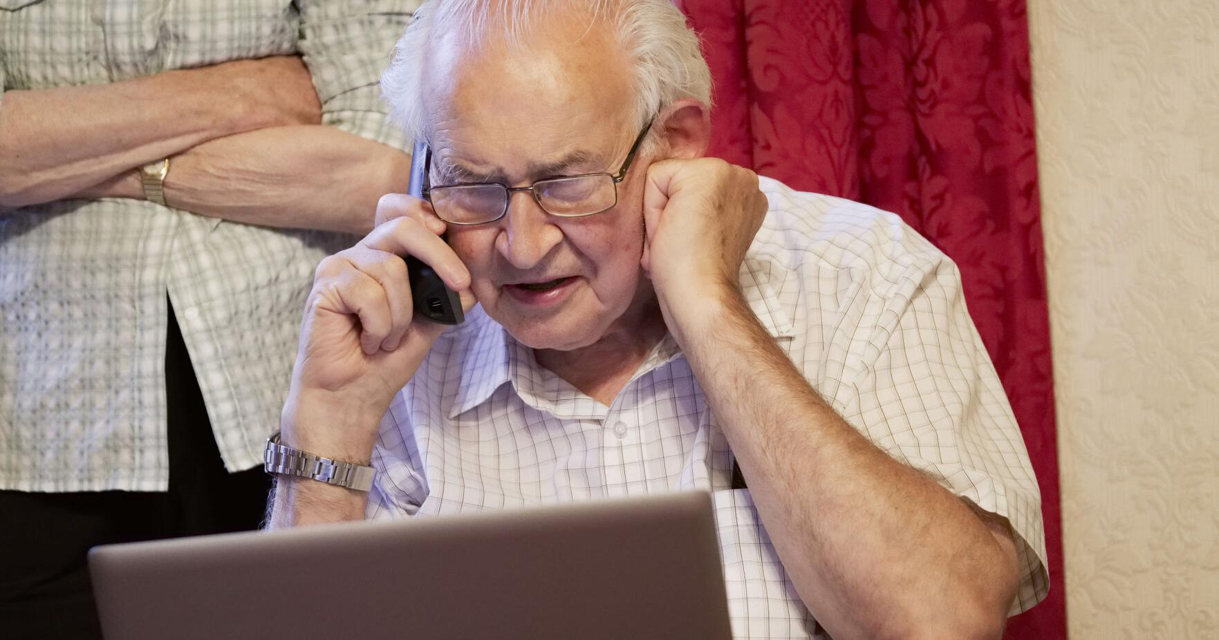 Grandparent scams targeting seniors in Ontario