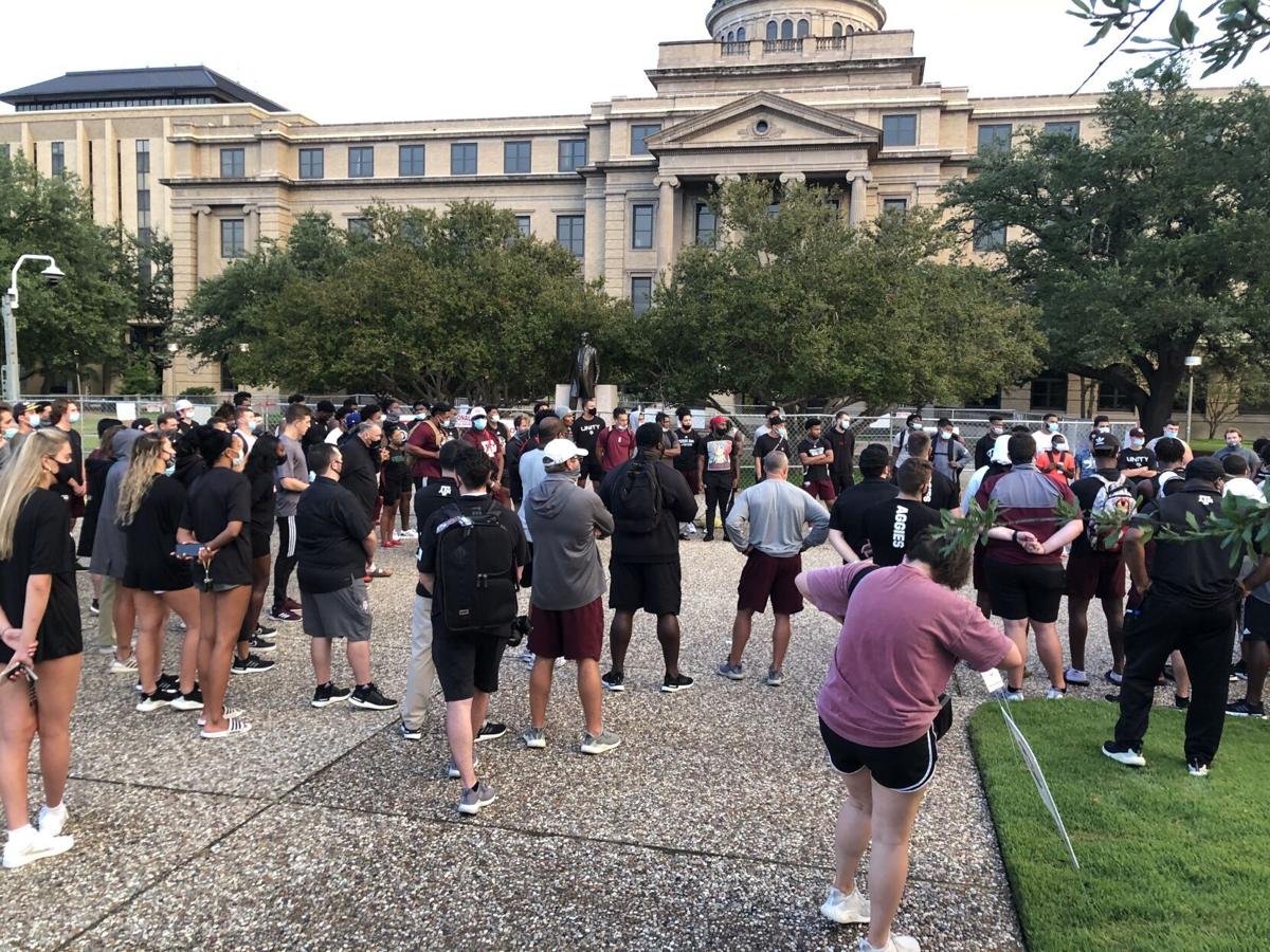 Athletes march to Sul Ross Statue