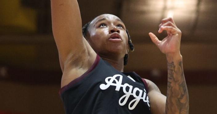 UTA's last-second offensive rebound and score hands A&M its first loss