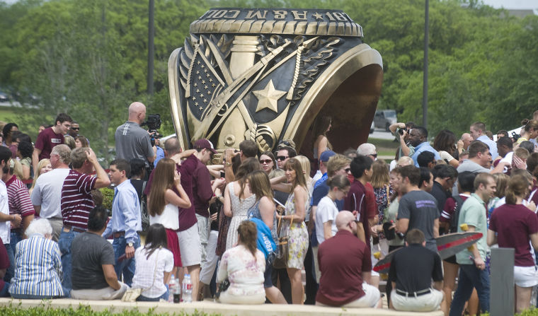 Aggie Ring Holder - Bonded Marble