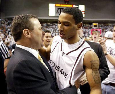 March 1 2006 Acie Law Makes The Shot Today In Aggie History